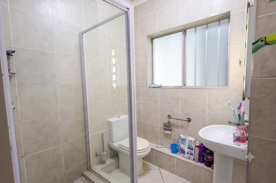 1 Bedroom Property for Sale in Quigney Eastern Cape